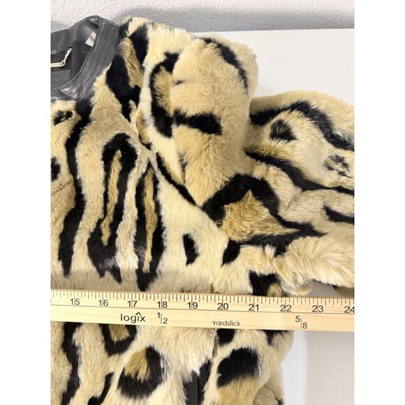 Karl Lagerfeld Paris Faux Fur Leopard Print Jacket Women’s XL - Picture 9 of 12